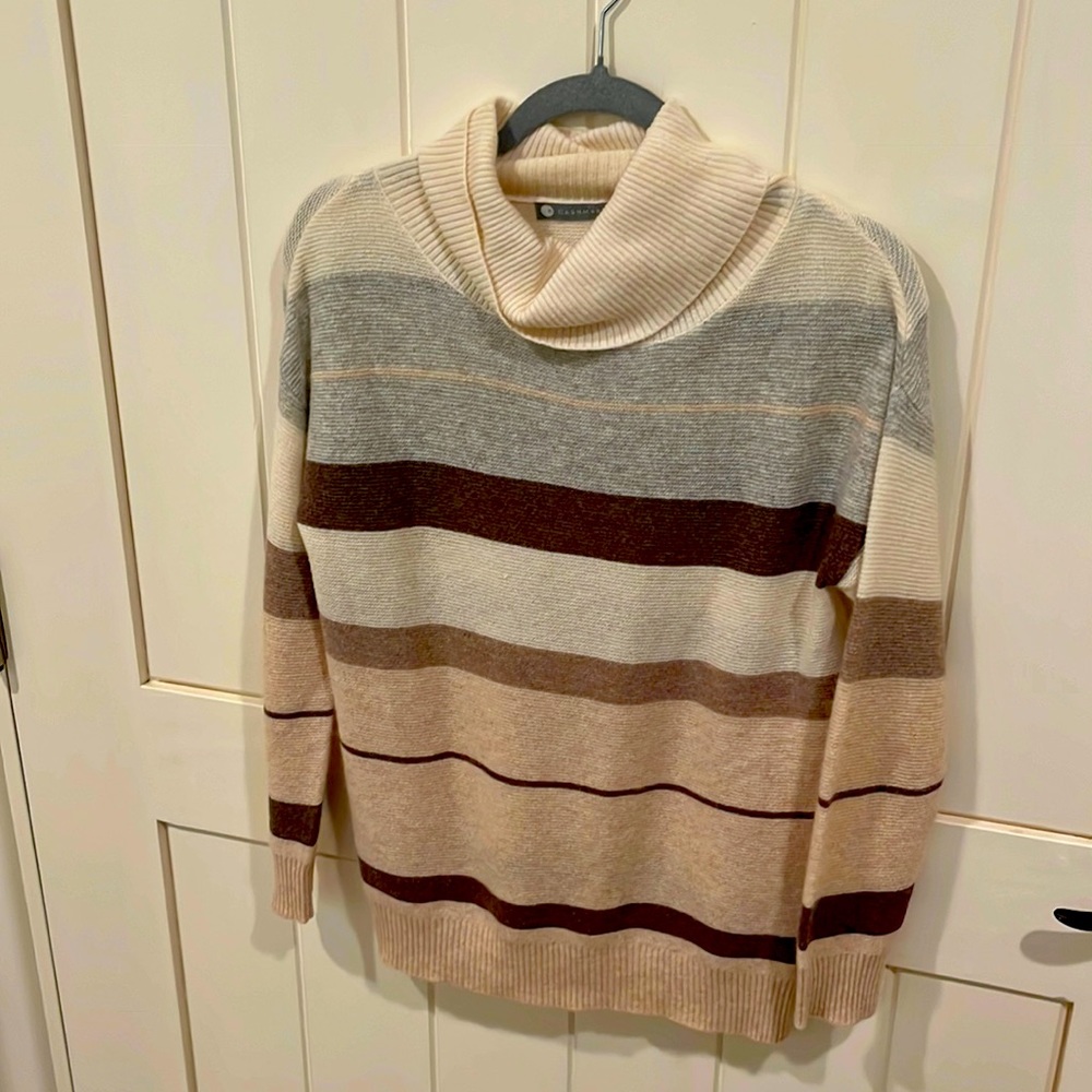 Fall stripped cashmere sweater